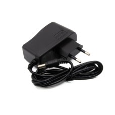 5V DC 2000mA Stecknetzteil AC/DC-Adapter 5.5mm/2.1mm Stecker